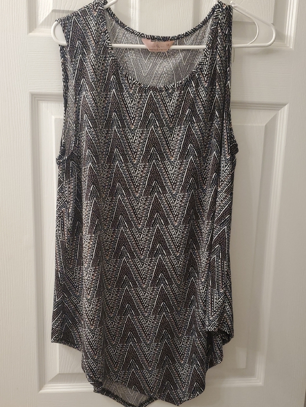 SJS Black and White Chevron Tank Top